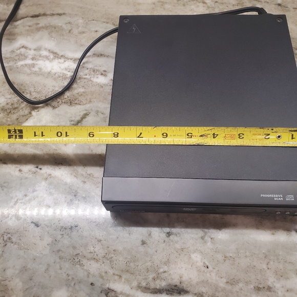 Magnavox DP100MW8B Progressive scan DVD player - Picture 7 of 7